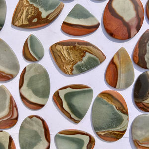 Jaspe polychrome naturel, cabochon poli, pierre précieuse en vrac pour la fabrication de bijoux, vente en gros - Product Image 1