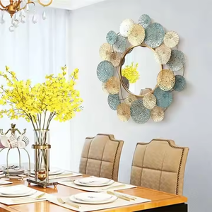 Art décoratif fleurs métal creux luxe forgé créatif fait à la main miroir suspendu miroir personnalisable - Product Image 4