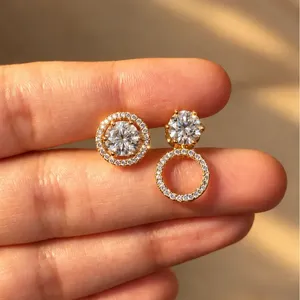 Boucles d'oreilles classiques en or 18 carats avec diamants de laboratoire, taille brillant rond, couleur G, pour femme, tendance, à porter au quotidien - Product Image 5