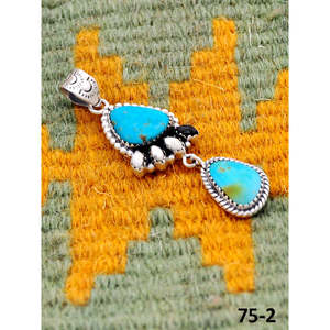 Pendentif Santa Maria fait main du sud-ouest avec turquoise de buffle blanc et argent sterling serti en clos - Product Image 3