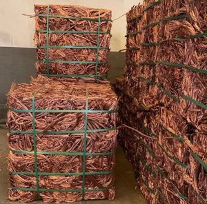 Fil de cuivre d'occasion de haute qualité à prix abordable, câbles en cuivre à vendre, pureté 99,9 %, 99,99 %, cuivre de la meilleure qualité à prix compétitif - Product Image 1