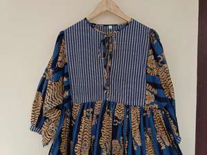 Blue Tiger Printed Eco-Friendly Casual Summer Loose Silhouette Midi Dress with <b>V</b>-neck Natural Waist and <b>String</b> Closure - Product Image 2