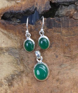 Tendance 925 Sterling Silver Boho Style Ensemble de bijoux Vert Onyx Gemstone Boucles d'oreilles Pendentif avec Placage Or pour les Fêtes - Product Image 5