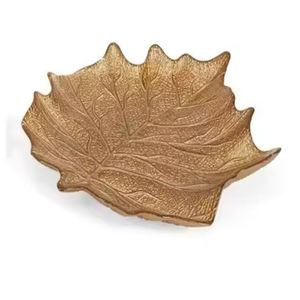 จานของหวานสีทองดีไซน์ทันสมัยจานโลหะอินเดียสำหรับเสิร์ฟของหวานอาหารขนมดีไซน์ทันสมัย - Product Image 1