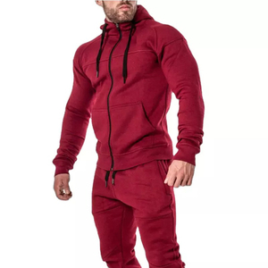 Vente en gros de survêtement de haute qualité avec logo personnalisé pour hommes, décontracté, nouveau style, respirant, séchage rapide, couleur grise, meilleur matériau à des prix abordables - Product Image 1