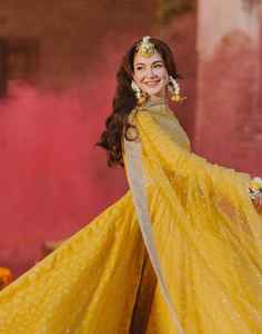 Déguisement de créateur ethnique pakistanais Georgette brodé pour femme Salwar Kameez Maxi Wedding Party Wear pour femme Green Dye Premium - Product Image 3