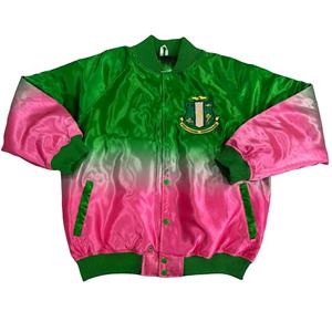 Chaqueta Universitaria de Satén Alpha Kapa Alpha AKA, Chaqueta Bomber Rosa Verde de Hermandad Griega, Chaqueta Universitaria Bordada Personalizada para Mujer - Product Image 1