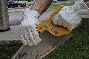 Gants de travail en cuir de vachette pour hommes et femmes avec texture de grain Gants de jardinage renforcés et durables résistants aux perforations et aux coupures - Product Image 5
