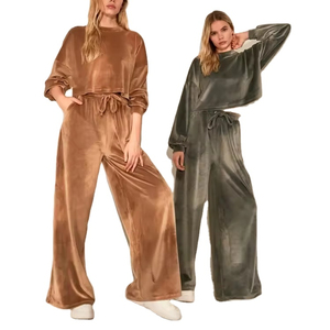 Ensemble survêtement en velours personnalisé deux pièces Pantalon évasé Ensemble de sweat-shirt court à capuche Fermeture éclair Ensemble de survêtement en velours Ensemble de vêtements de détente pour femmes - Product Image 6