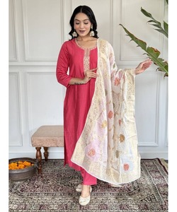 ชุดเดรสอินเดีย salwar kameez แบบเรียบง่ายชุดเดรสสำหรับผู้หญิงผ้าโปร่งปักลายสีดำ3ชิ้นแบบเรียบง่าย - Product Image 1