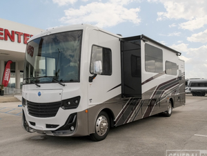 1F66F5DN8R0A00856 Nouveau camping-car de luxe classe A 2025 avec moteur à essence et intérieur spacieux à extension coulissante - Product Image 3