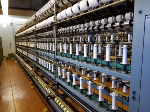 Machine à enrober OMM ECO Rotor Spinning Mono avec 192 broches, grande vitesse, bobine de 140 mm pour l'enrobage de Lycra/Nylon/Coton - Product Image 2