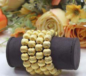 Atractivo brazaletes de diseño exclusivo de pulido dorado de calidad superior, colección de ropa de función de boda para mujeres y niñas - Product Image 2