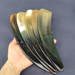 Peine de Cuerno Natural con Forma de Cuerno para Tamaño Personalizado y Mango Hecho a Mano, Producto en Oferta a Bajo Precio por Tradebit - Product Image 5