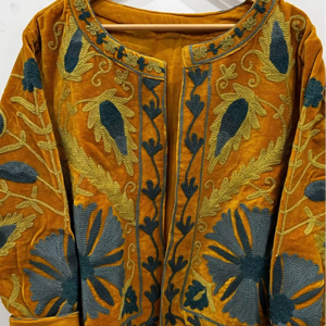 Veste en velours faite à la main en Inde, broderie Suzani, vêtement d'hiver, veste pour femmes, veste Suzani pour femmes au meilleur prix - Product Image 6