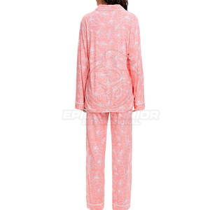 Chemises de nuit pour femmes avec logo personnalisé, manches longues, ensembles de nuit, col rabattu, tissu en soie avec design imprimé personnalisé - Product Image 2