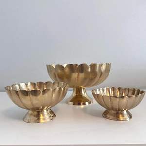 ชุดชามเสิร์ฟสีทอง 3 ใบ เหมาะสำหรับงานอีเว้นท์ งานเลี้ยง ของว่าง สลัด ของหวาน ใช้เสิร์ฟและเป็นของขวัญ นำเข้าจากอินเดีย - Product Image 1