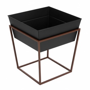 Maceta Moderna Cuadrada de Metal Negro con Soporte Marrón, Maceta Decorativa para Interiores, para Decoración del Hogar y Jardín, Suministros al por Mayor - Product Image 1