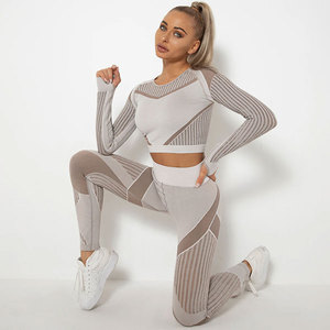 Venta al por mayor de 2 piezas de ropa de Yoga Fitness Gimnasio Mujeres de alta calidad de impresión personalizada de peso ligero Mujeres Yoga Set - Product Image 4