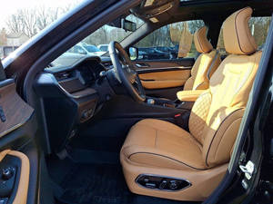 Jeep Grand Cherokee Summit 2025 Usado en Excelentes Condiciones - Product Image 5