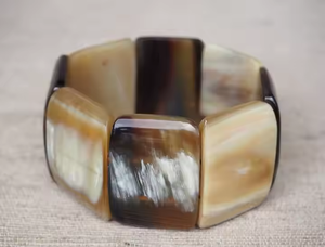 Brazalete de cuerno de búfalo hecho a mano, joyería de moda para mujer, pulseras de cuerno de vaca, brazaletes de cuerno de buey hechos a mano por Crescent Crafts - Product Image 5