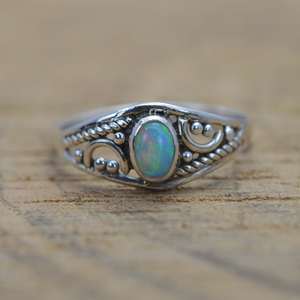 Anillo de Ópalo Etíope Welo, Plata de Ley 925, Piedra Preciosa Natural, Forma Ovalada, Joyería Hecha a Mano, Regalo para Mujer - Product Image 6