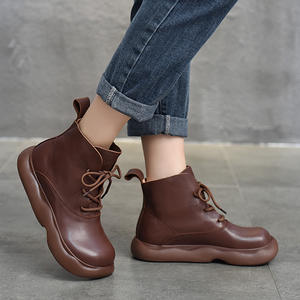 Bottes à plateforme élégantes pour femmes en daim uni avec talon épais et nœud plat, fermeture éclair, collection automne-hiver - Product Image 4