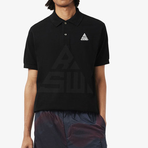 เสื้อยืดโปโลผู้ชายแขนสั้นระบายอากาศได้ดีดีไซน์เรียบง่ายสีพื้นออกแบบได้ตามต้องการ - Product Image 1