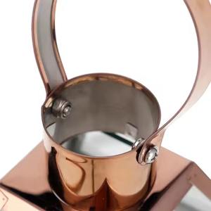 Linterna de cobre cepillado artesanal H.M.A con vidrio rectangular y mango para decoración de boda elegante - Product Image 5