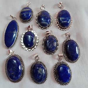 สร้อยคอจี้แกะสลักจากโรสควอตซ์ธรรมชาติคุณภาพสูง หินเจียระไนเงางาม สัมผัสเหมือนจริง ดีไซน์ทันสมัย เหมาะสำหรับความรักและการบำบัดด้วยพลังงาน - Product Image 3