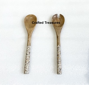 Juego de Cubiertos de madera de acacia respetuosos con el medio ambiente con mango decorativo de resina Juego de Cubiertos de madera más popular Cuchara y tenedor de cena de mesa - Product Image 5