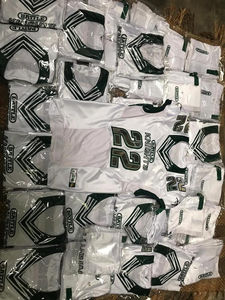 Uniforme de fútbol americano de diseño personalizado de nueva llegada de alta calidad OEM integrado 100% poliéster impreso nombre de jugador corto equipo - Product Image 5