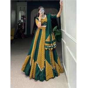Lehenga Choli Navratri élégant, tissu léger et confortable, style ethnique élégant, parfait pour les femmes - Product Image 1