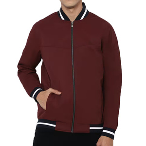 Veste d'hiver confortable et tendance pour homme avec col montant, tissu de qualité supérieure, sensation de chaleur et de confort, logo frontal pour une utilisation en extérieur et au quotidien - Product Image 5