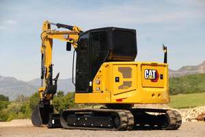 Mini-excavatrice d'occasion 303 de 34 tonnes, modèle 2023, moteur Cummins, bon état, en stock, livraison rapide, boîte de vitesses incluse - Vente directe usine - Product Image 4