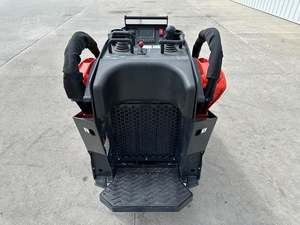 Mini-chargeuse sur chenilles Kubota SCL1000 24HP diesel pour la construction - Product Image 3