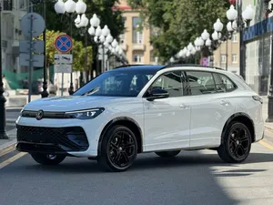 Tiguan L Pro III 2026, Bajo Kilometraje, Motor en Perfecto Estado, Transmisión Automática, Techo Panorámico, Faros LED - Product Image 4