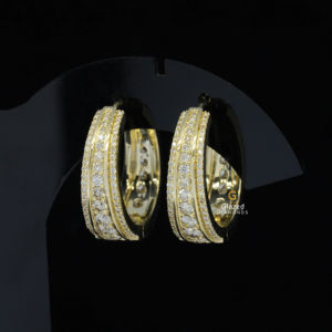 Pendientes de aro de Plata de Ley 925 con tachuelas de diamantes cultivados en laboratorio de corte brillante redondo brillante para Unisex - Product Image 1