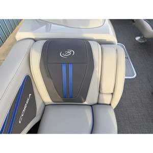 Barcos Barletta 2025 23UC Material del Casco de Aluminio - Product Image 1