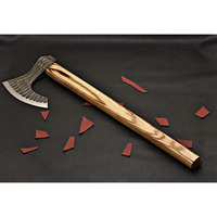 Tomahawk en acier inoxydable forgé à la main pour collectionneurs, utilisation en extérieur, avec lame à motifs traditionnels et manche en bois