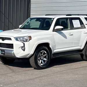 Usado 2022 T * oyota 4Runner TRD SUV - Product Image 1