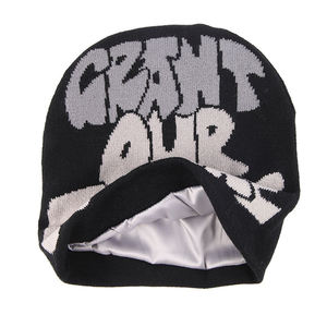 Gorro personalizado de punto de invierno con logotipo bordado de Jacquard, gorro acrílico 100% con forro de seda satinada, forro interior forrado de satén - Product Image 1