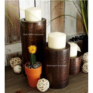 Bougeoir de pilier cylindrique en métal martelé antique en cuivre pour la maison Table à manger lumières décoration artisanat - Product Image 2