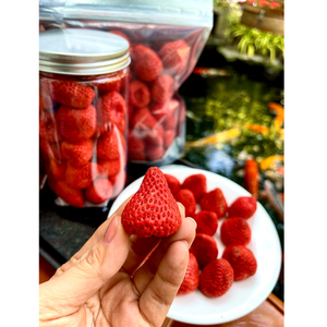 Fresas de Vietnam cortadas y crujientes con aroma distintivo y sabor puro para mercados de aperitivos y postres - Product Image 4