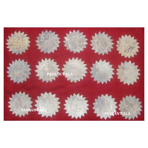 เตาเผาธูปไม้หอมทรงกลม ดีไซน์สร้างสรรค์จากหินธรรมชาติ พร้อมการตกแต่งอย่างประณีตและทนทาน - Product Image 1