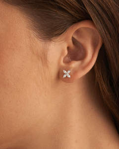 Pendientes de Diamantes Marquise con Forma de Flor, 0.68 Ct, Diamantes Naturales Color G-H, Claridad VS, Oro Sólido de 14K, Regalo Nupcial - Product Image 4