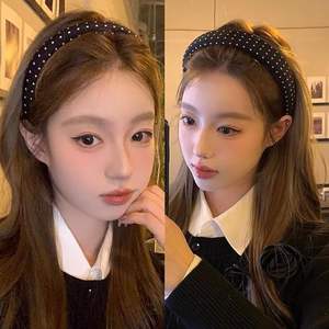 عصابة رأس مبطنة من الساتان بنقشة البولكا دوت، عصابة رأس أنيقة باللونين الأسود والأبيض، إكسسوارات شعر من القماش بتصميم عشرينيات القرن الماضي - Product Image 6