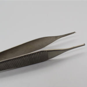 Pinces à tissus Adson Instruments chirurgicaux en acier inoxydable Équipement peropératoire à puissance manuelle pour les procédures chirurgicales - Product Image 5