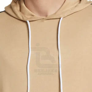 Conjunto de pantalones cortos con capucha para hombre de algodón 100% al por mayor diseño personalizado transpirable patrón sólido chándales para correr de invierno opciones de talla grande - Product Image 5