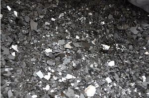 Flocons de manganèse métallique électrolytique à 99,7 % avec prix compétitif à vendre, cendres 12 %, carbone fixe 89 %, soufre 0,5 %, origine BE - Product Image 3